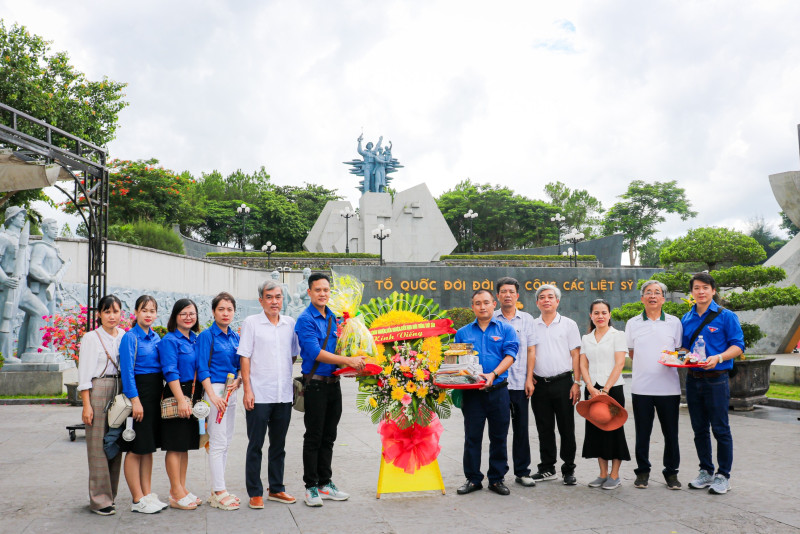 “Hành trình miền Trung” kỷ niệm 76 năm ngày thương binh liệt sỹ 27/7/1947-27/7/2023